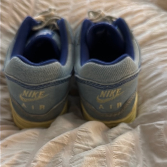 Nike Air Max 1 PRM
Dirty Denim Blue and Yellow Retro Sneakers - size 11.5 - Picture 5 of 9